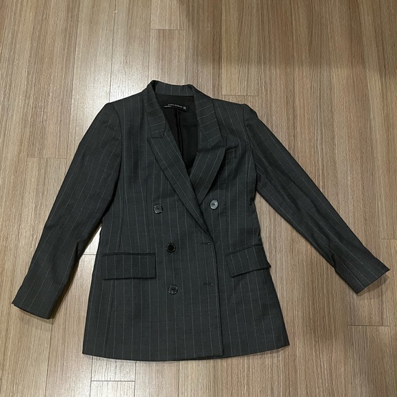 Zara Jackets & Blazers - Zara padded long blazer